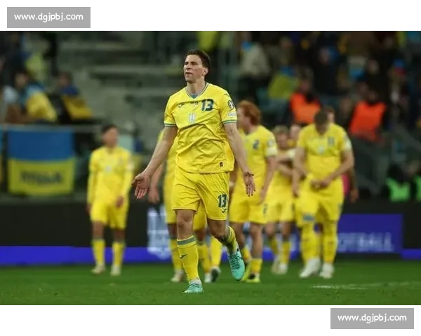 6700 万欧创纪录！巴黎官宣签下乌克兰铁卫扎巴尔尼