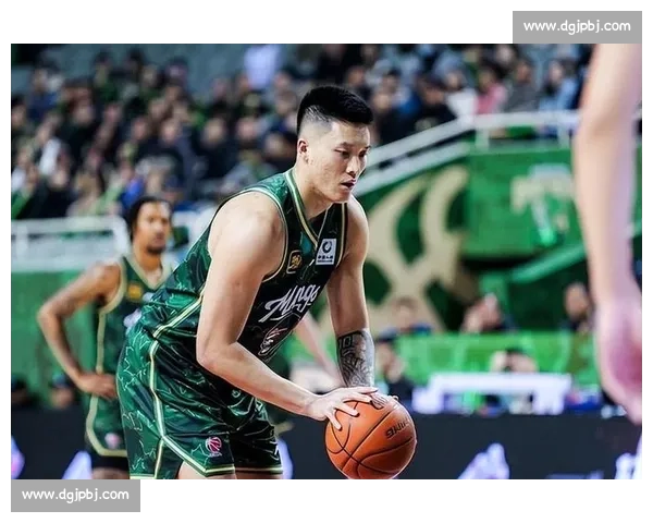 曾繁日官宣加盟深圳男篮！2 年合同开启新征程，已正式报到